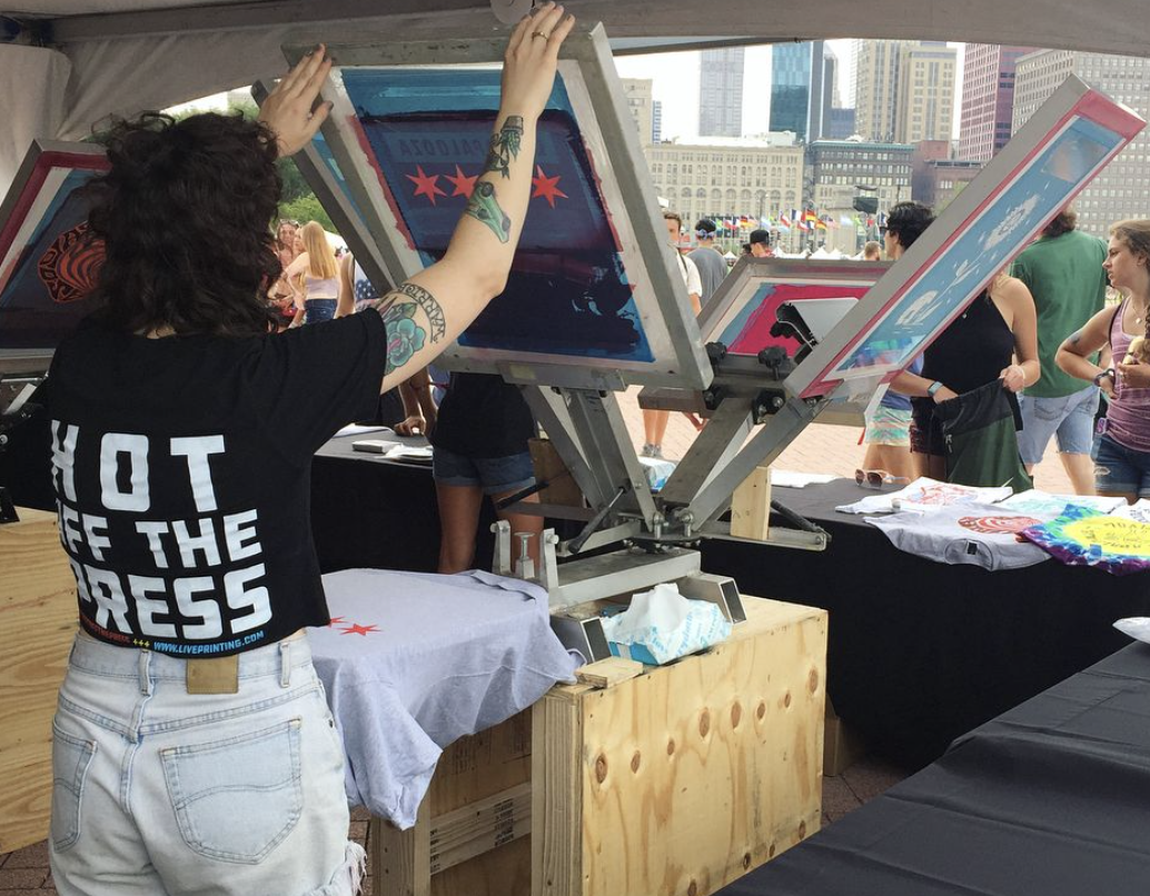 How we host live screen printing events (With Video)